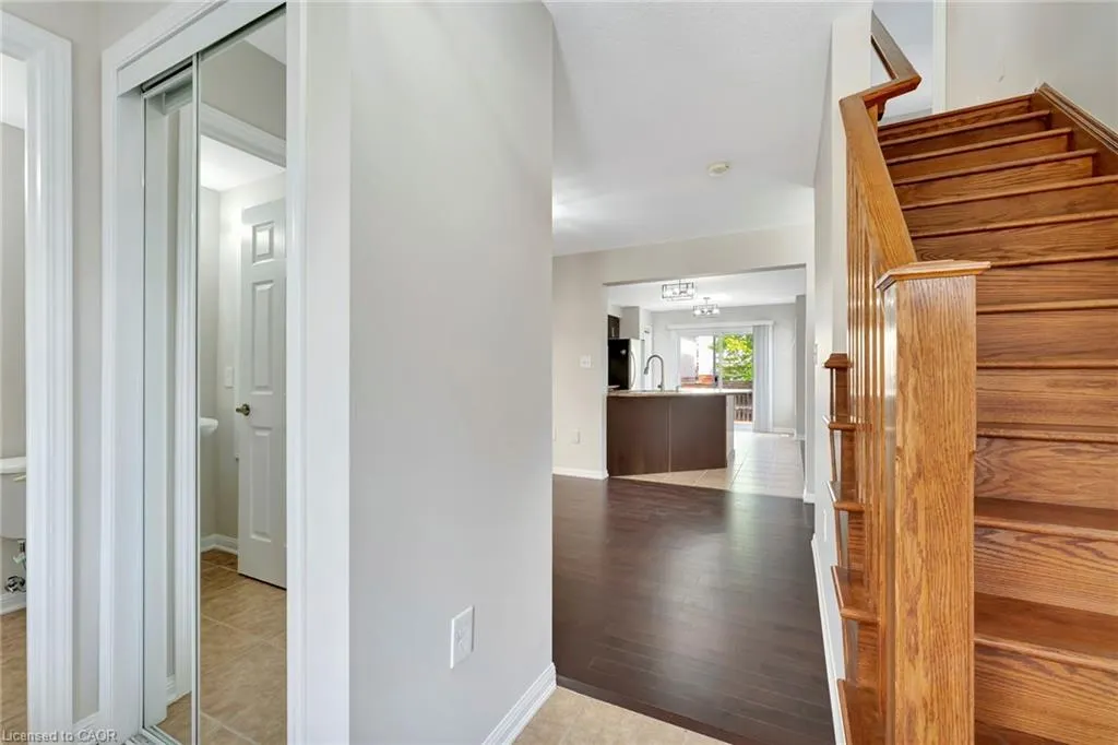 54 Horton Walk