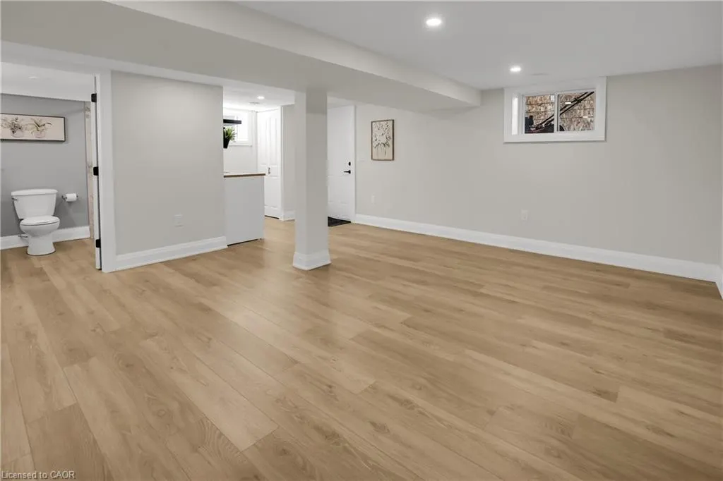 52 Valencourt Drive