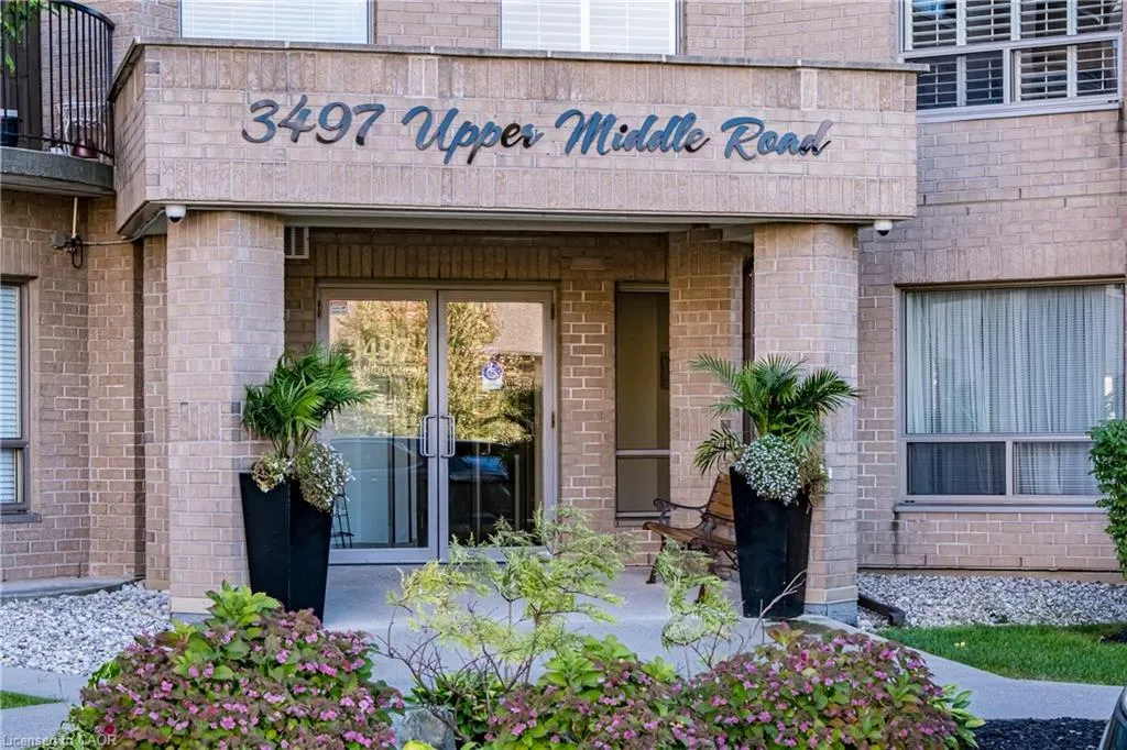 3497 Upper Middle Road, #305