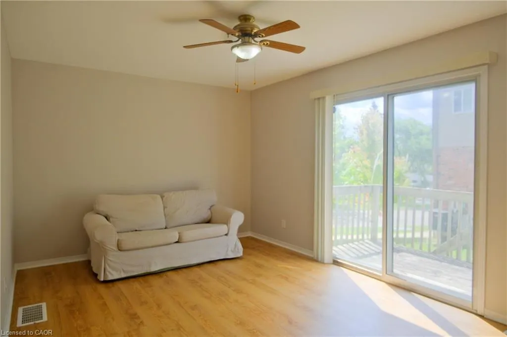 59 Mooregate Crescent