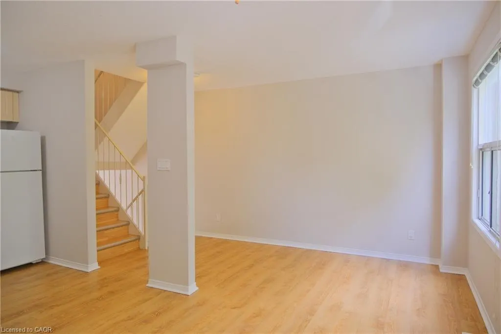 59 Mooregate Crescent