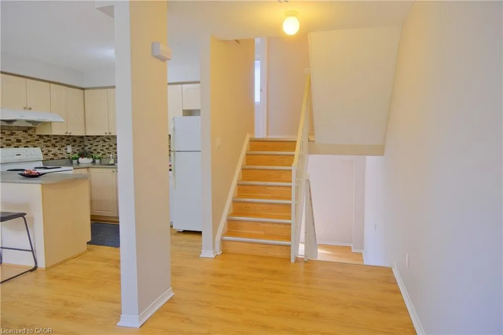 59 Mooregate Crescent