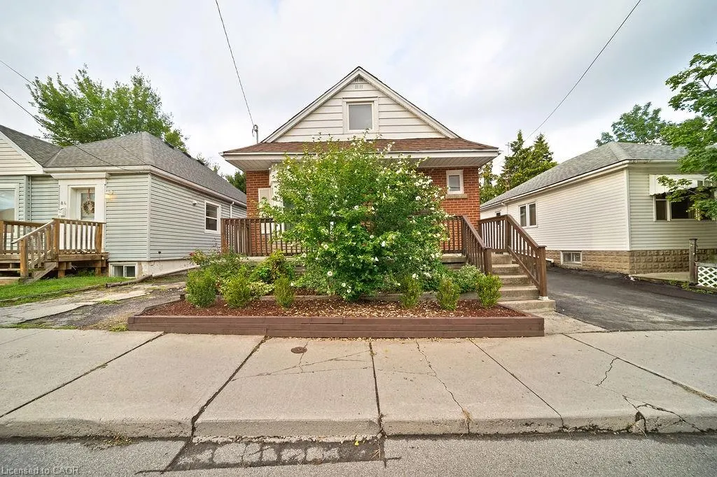 82 Whitney Avenue
