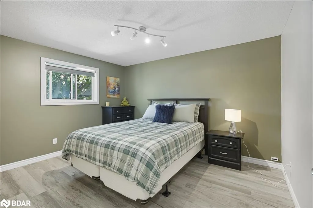 286 Tagge Crescent