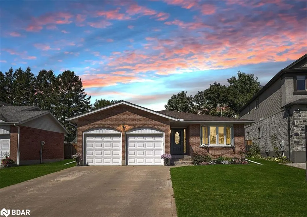 286 Tagge Crescent