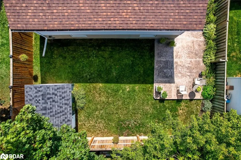 286 Tagge Crescent