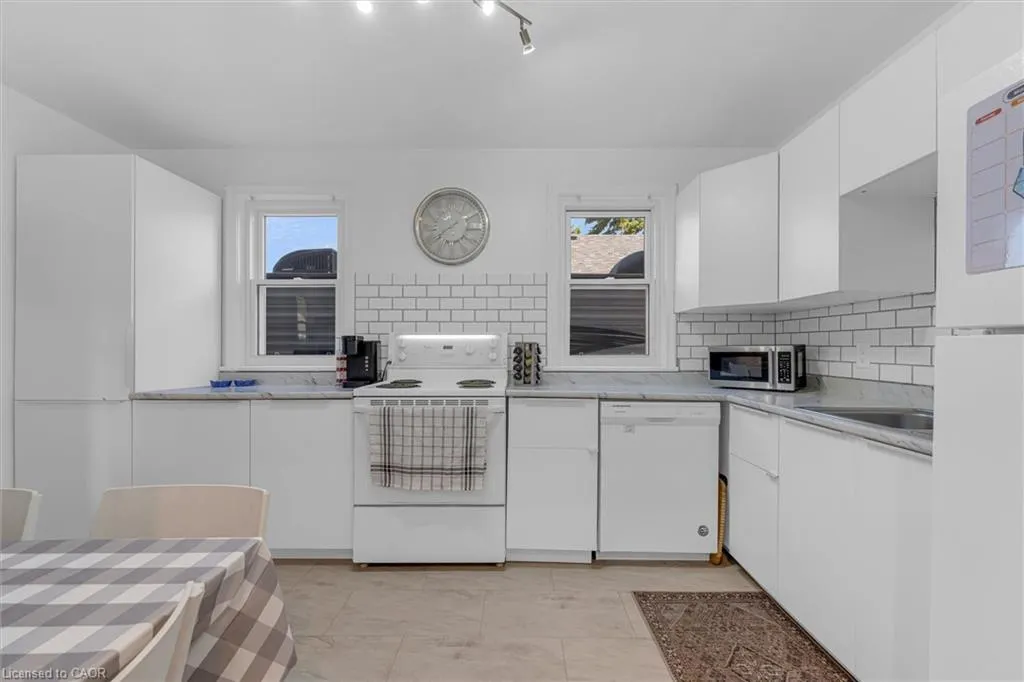 287 East 33rd Street