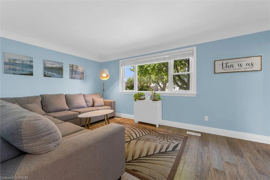 287 East 33rd Street