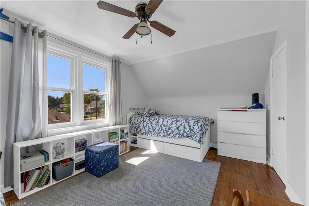 287 East 33rd Street