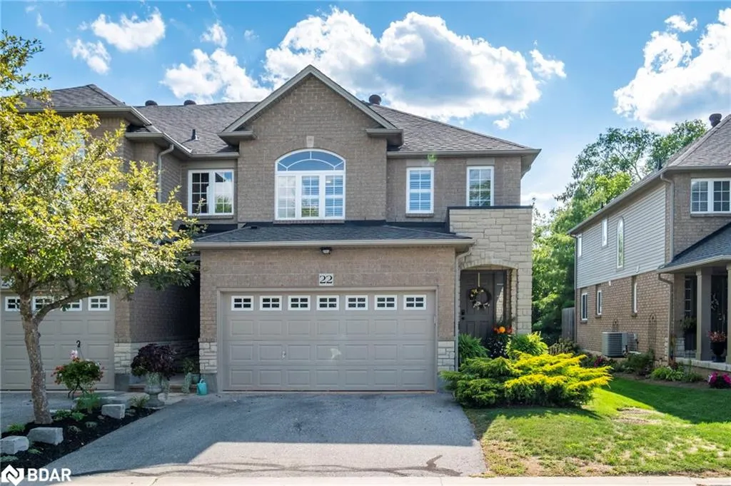 130 Robert Street, #22