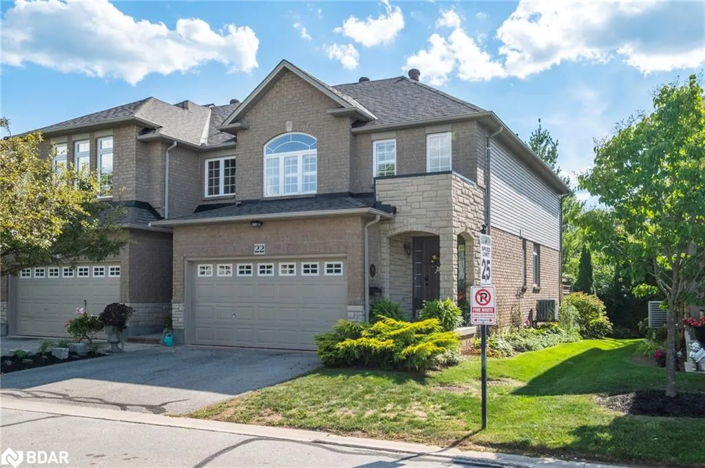 130 Robert Street, #22