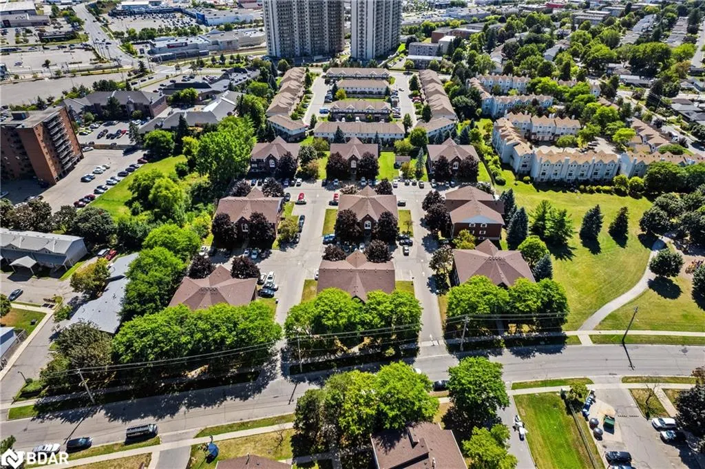 565 Greenfield Avenue, #610