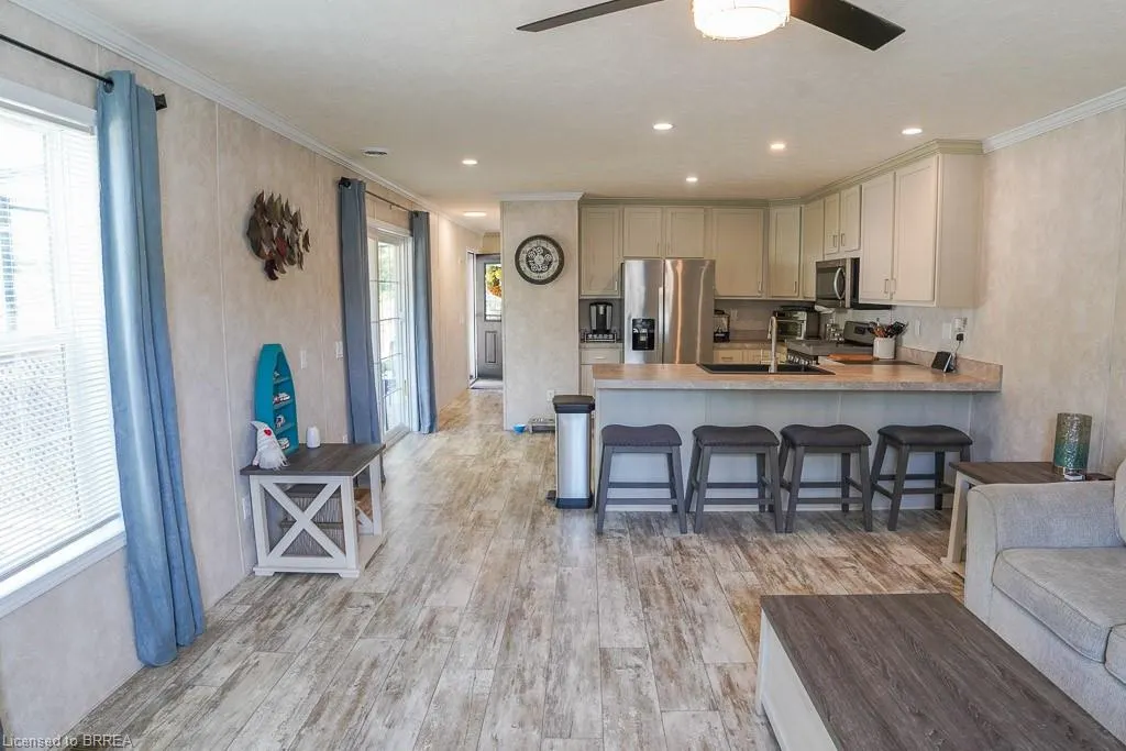 99 Fourth Concession Road, #729