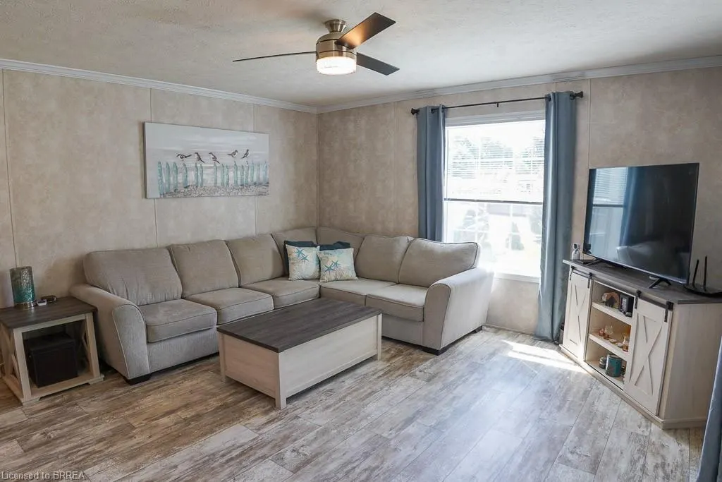 99 Fourth Concession Road, #729
