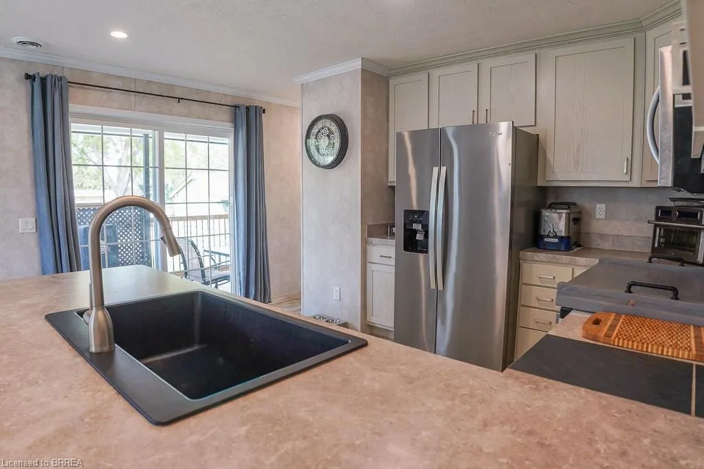 99 Fourth Concession Road, #729