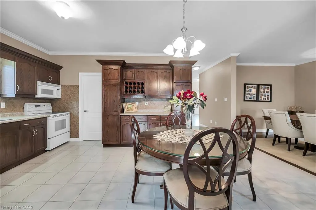 7 Kathleen Court
