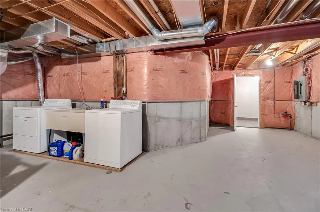 7 Kathleen Court