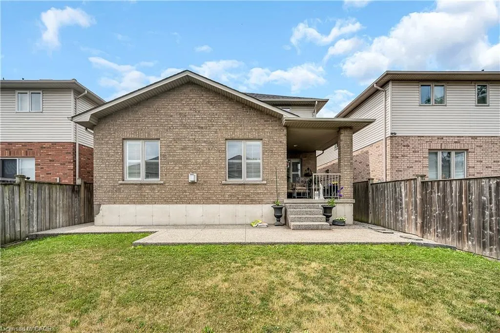 7 Kathleen Court