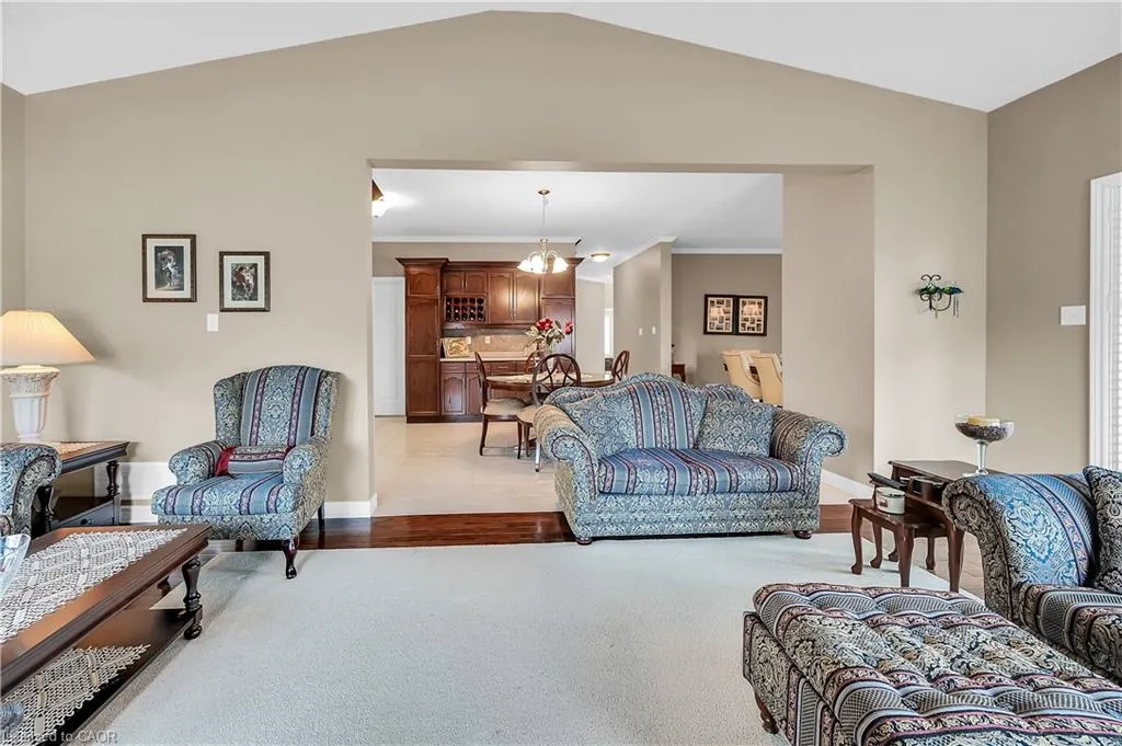 7 Kathleen Court