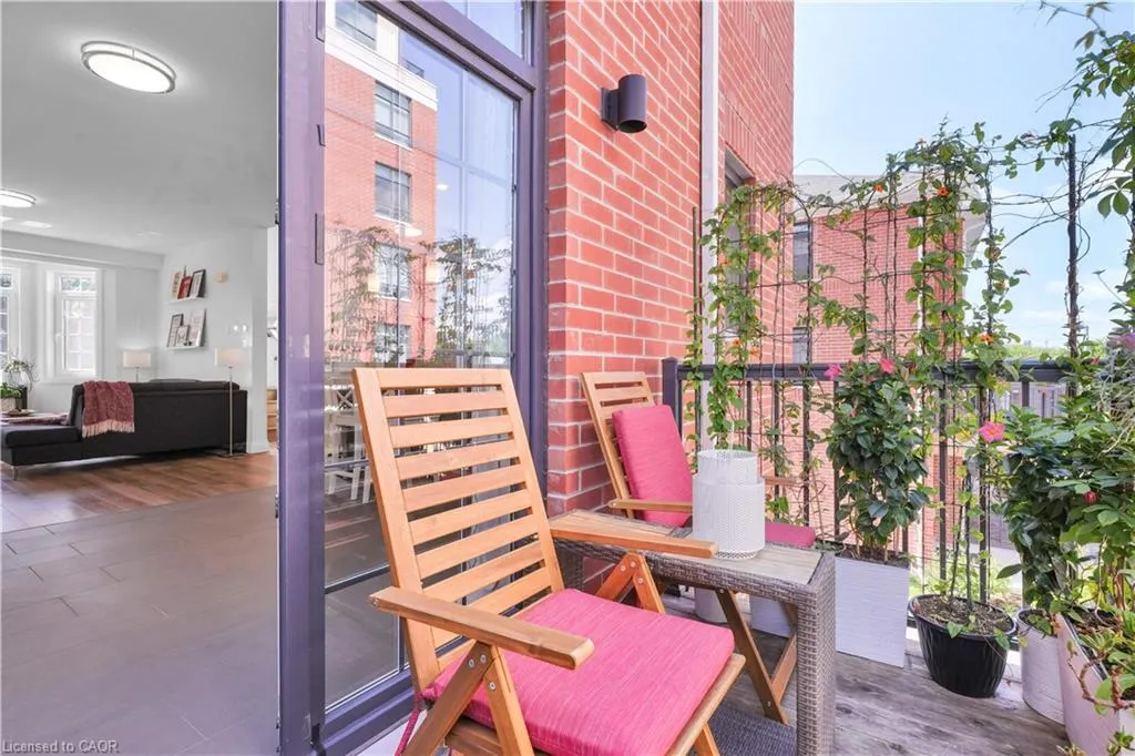 170 Benton Street S