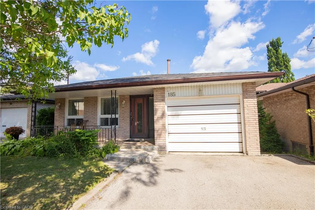 185 Lavina Crescent
