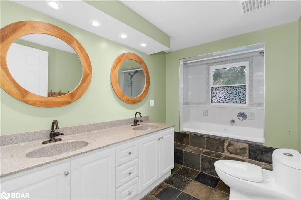 3127 Penetanguishene Road