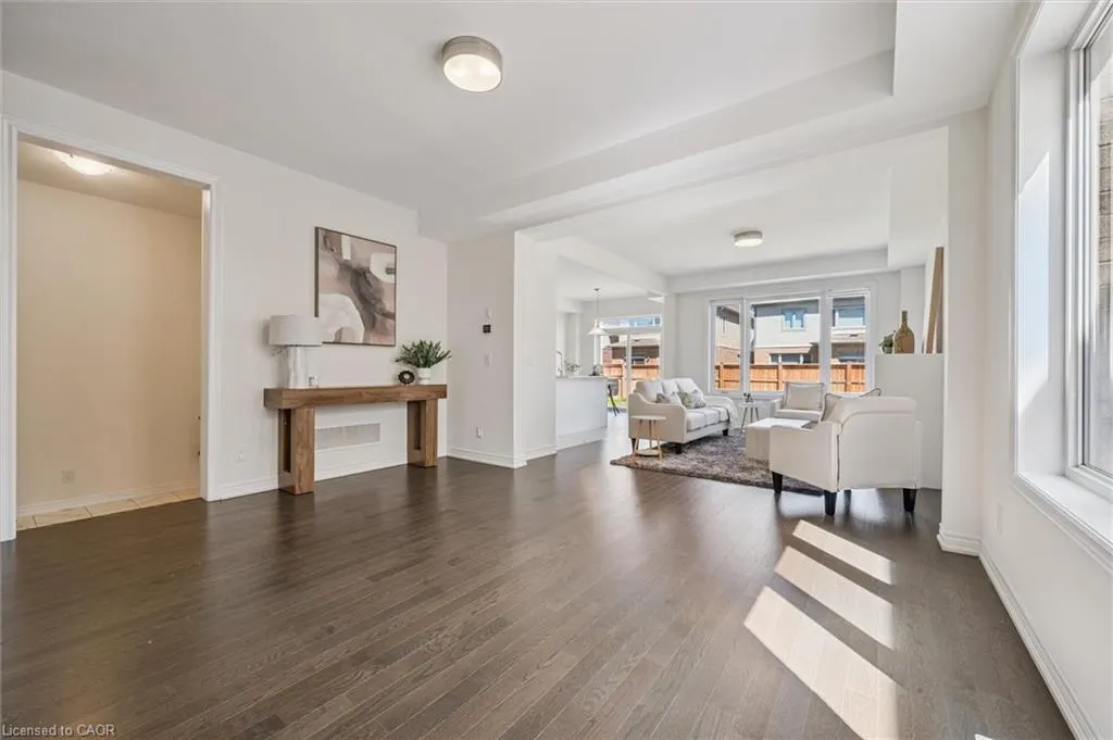 11 Georgina Street