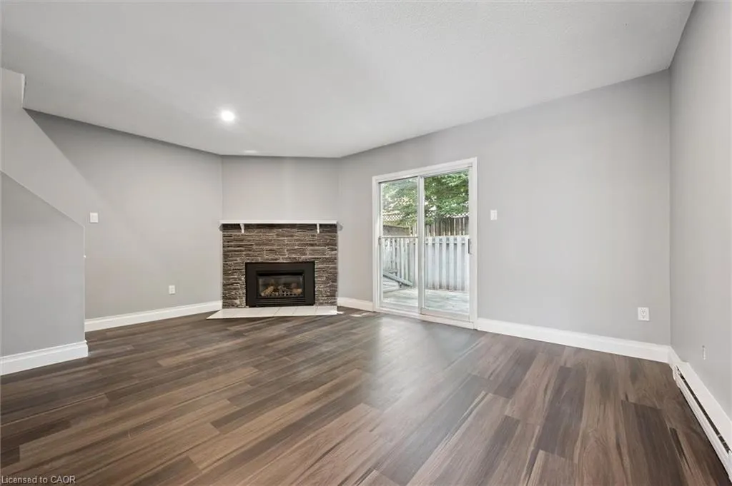 219 Kingswood Drive, #18