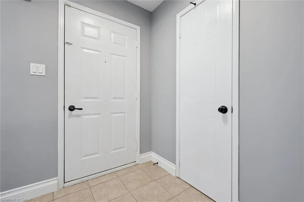 219 Kingswood Drive, #18