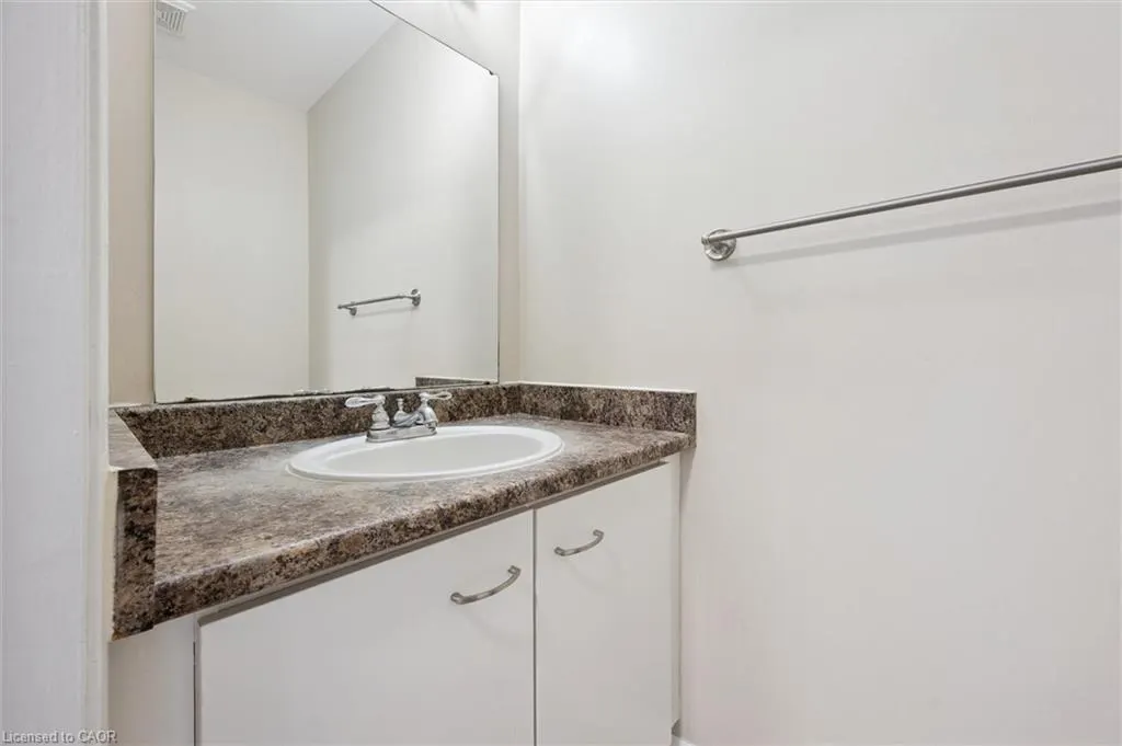 219 Kingswood Drive, #18