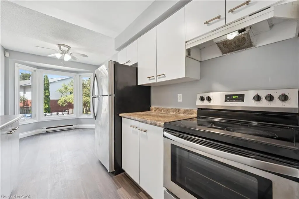 219 Kingswood Drive, #18