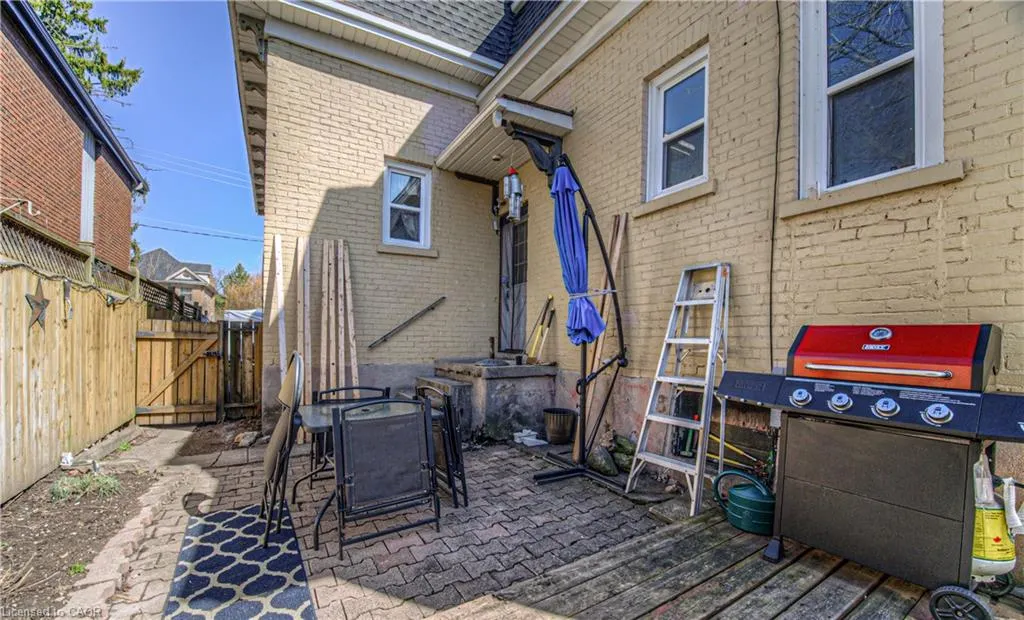 156 Grand Avenue S