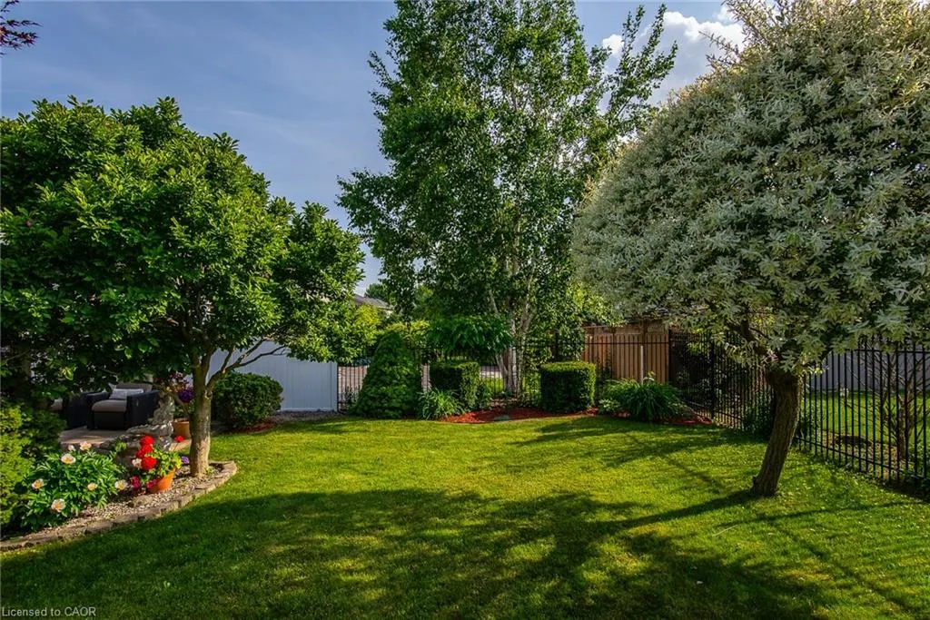 110 Deer Ridge Drive