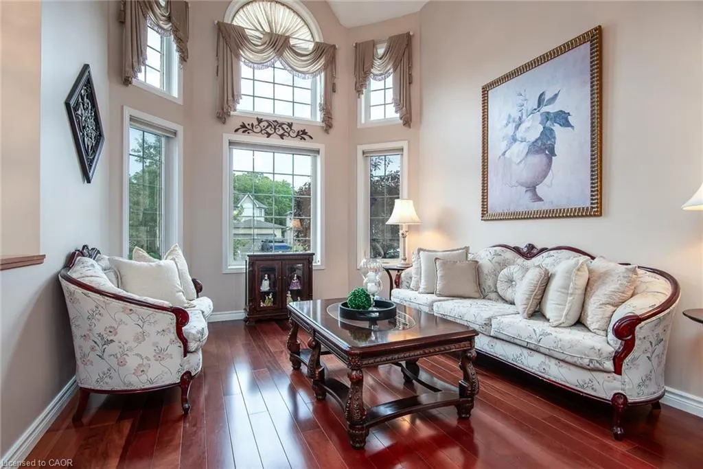 110 Deer Ridge Drive