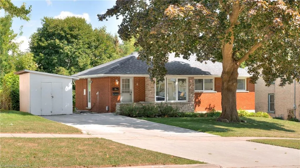 6 Erb Street