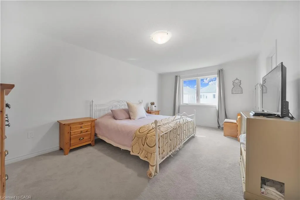 39 Spicer Street