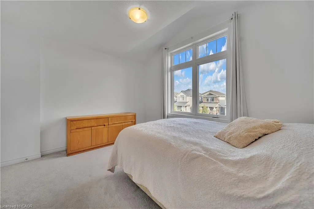 39 Spicer Street