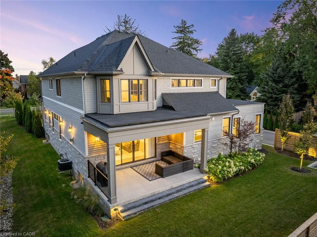 2265 Lakeshore Road, #3