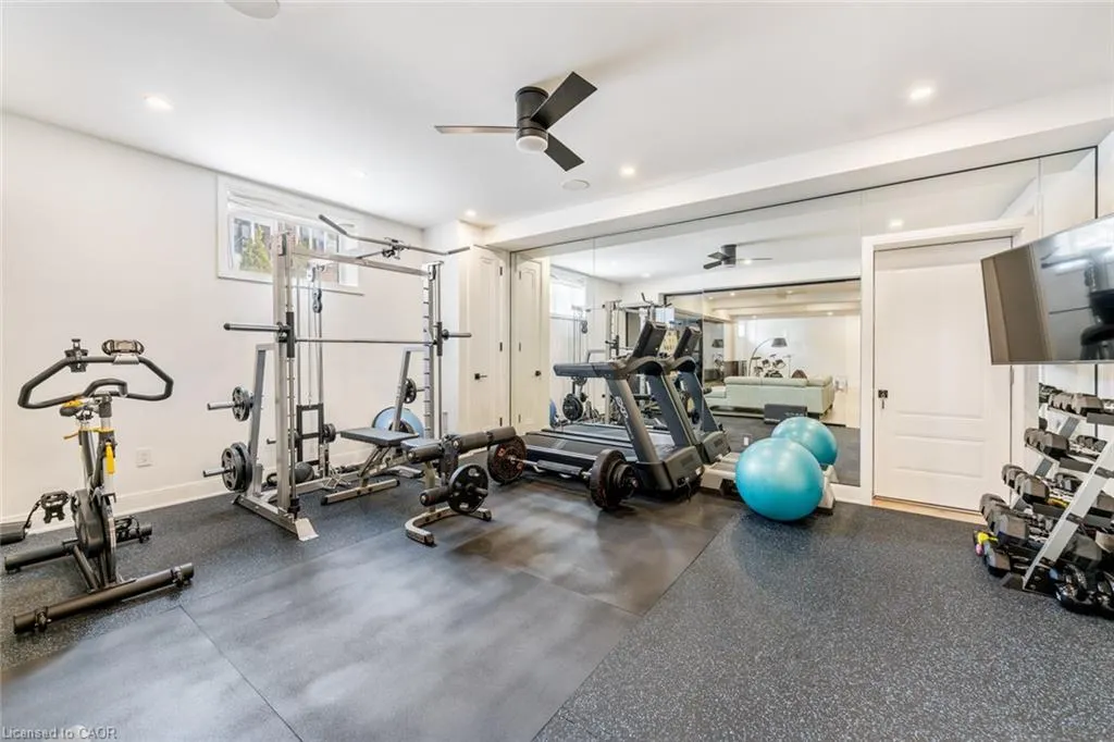 2265 Lakeshore Road, #3