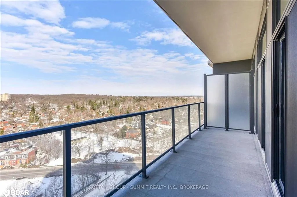15 Glebe Street, #1808