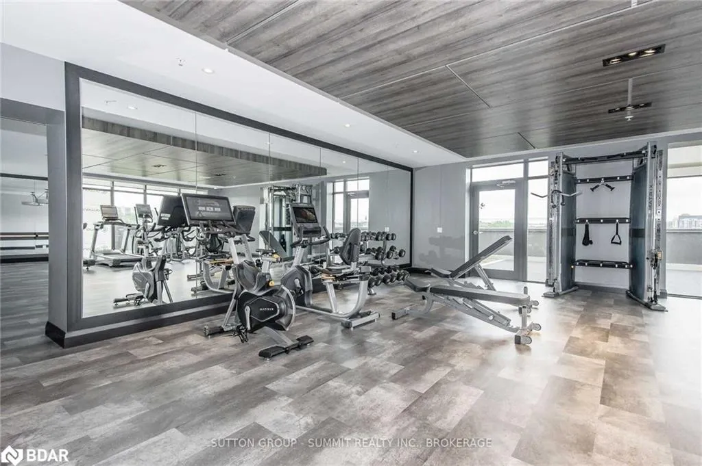 15 Glebe Street, #1808
