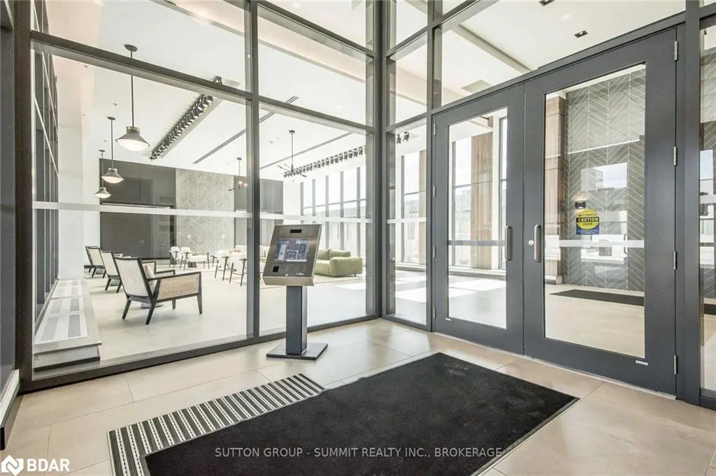 15 Glebe Street, #1808