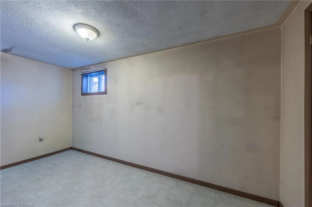 1841 Regional Road 10