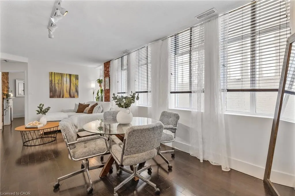 36 James Street S, #803