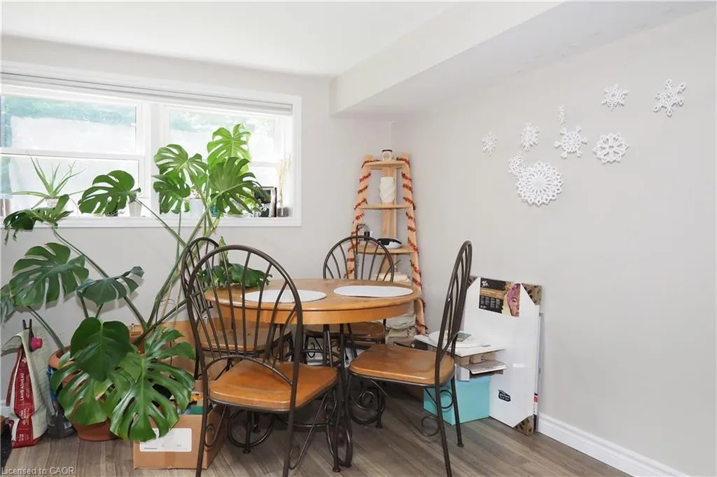 172 Elgin Crescent