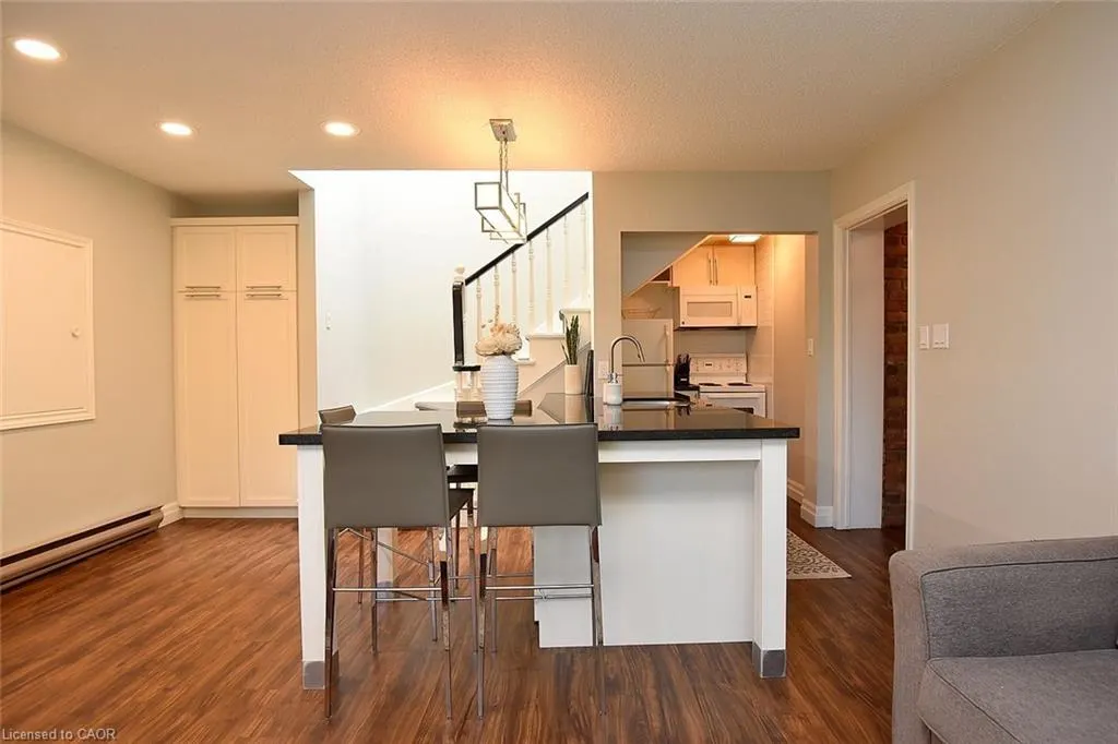 432 Burlington Avenue, #6