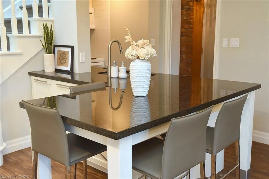 432 Burlington Avenue, #6