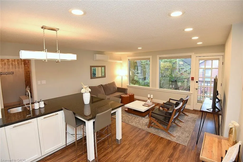 432 Burlington Avenue, #6