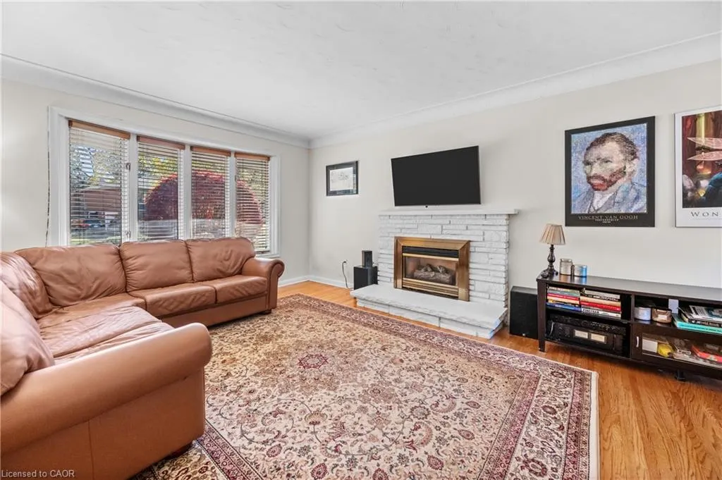 375 Clarendon Drive
