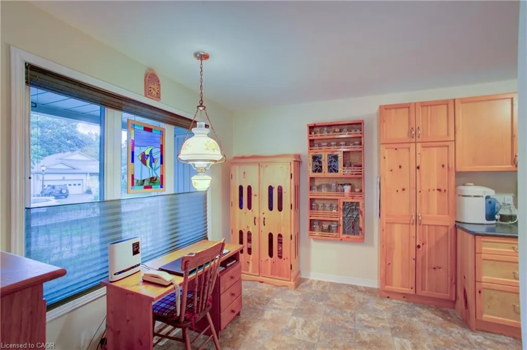 54 Springwood Crescent